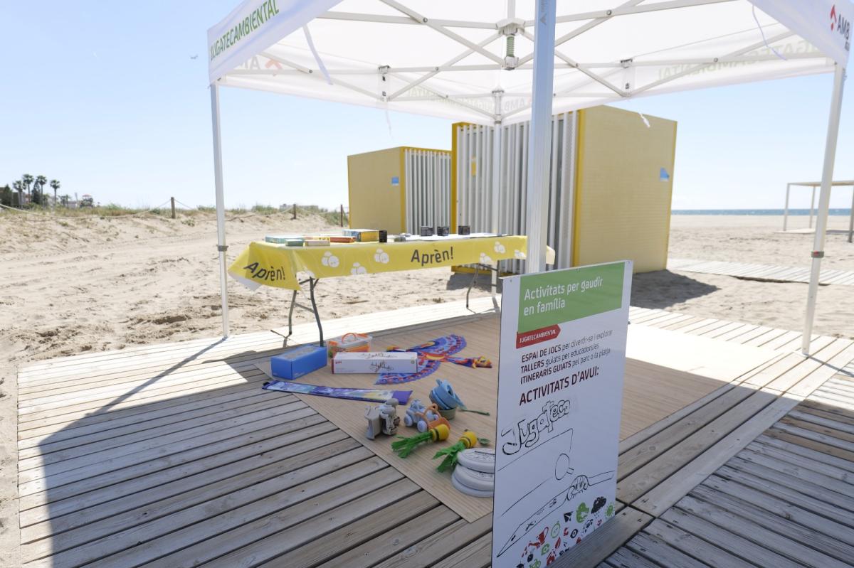 Activitats en família a la platja al delta del Llobregat