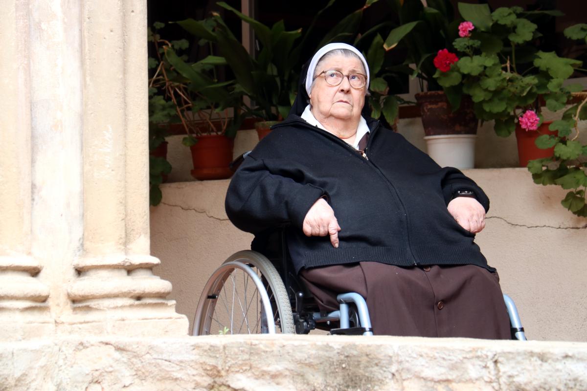 La germana Pilar Lumbreras és l'última caputxina que habita el convent de Manresa