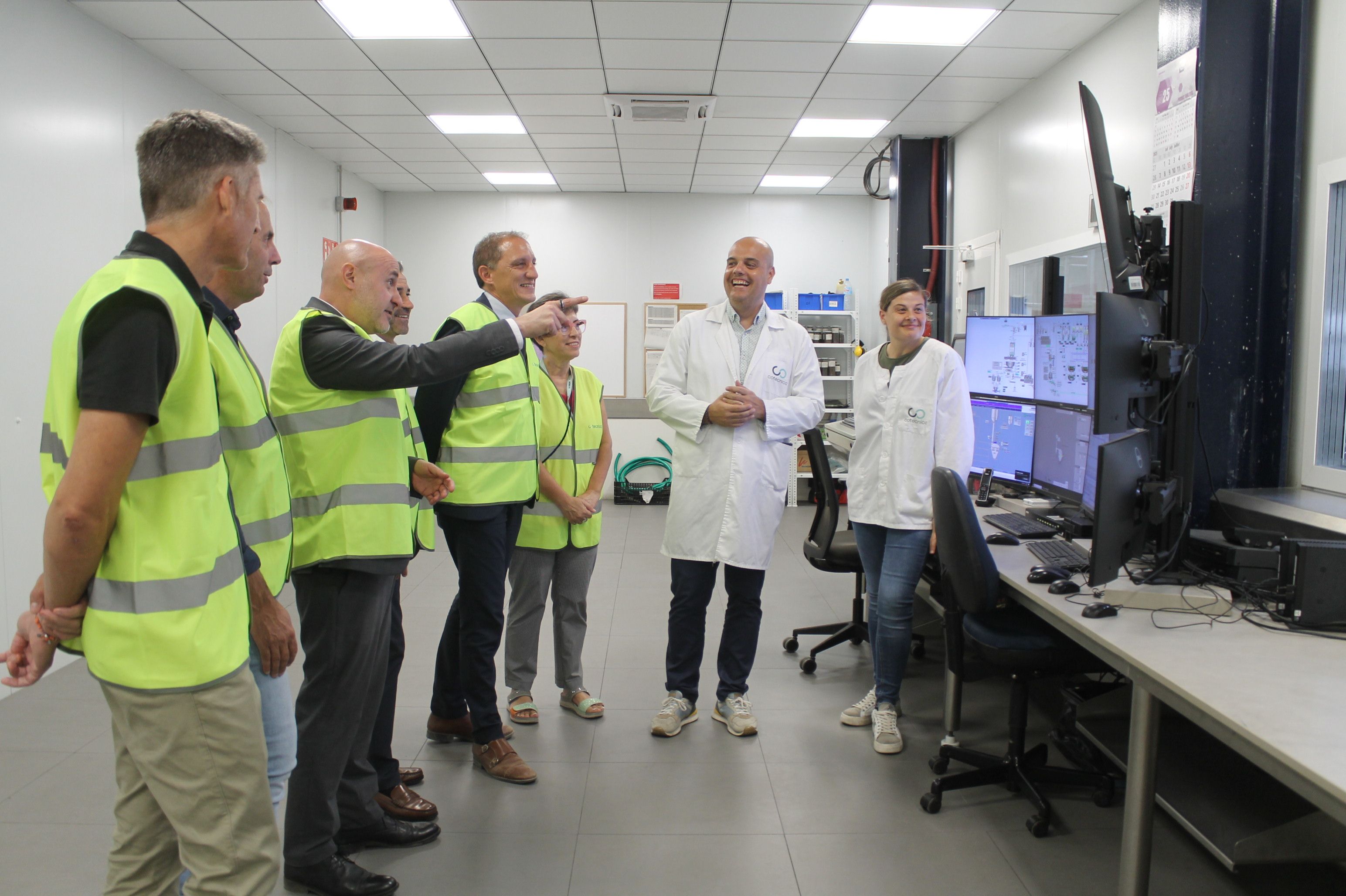 El delegado del Gobierno en Cataluña y el subdelegado del Gobierno en Lérida visitan la cooperativa agroalimentaria Cotecnica