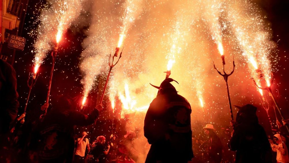 Correfocs en la Festa Major d'Estiu 2025 de Parets del Vallès Correfocs en la Festa Major d'Estiu 2025 de Parets del Vallès