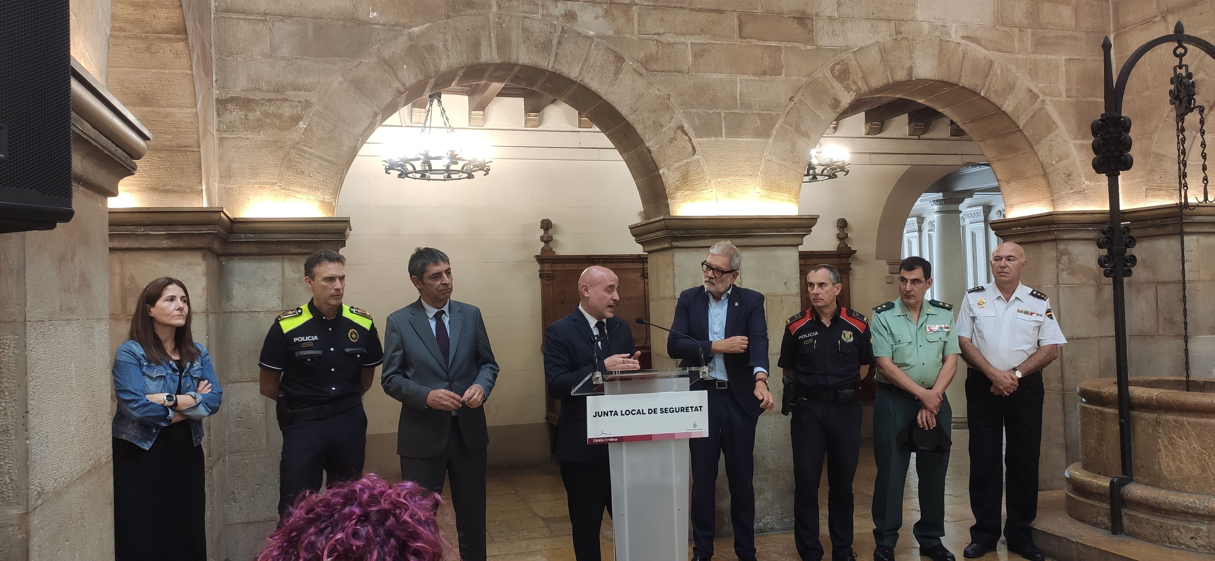 FOTO: D.H. / El delegat del Govern central a Catalunya, Carlos Prieto, durant l'atenció a mitjans ahir a Lleida