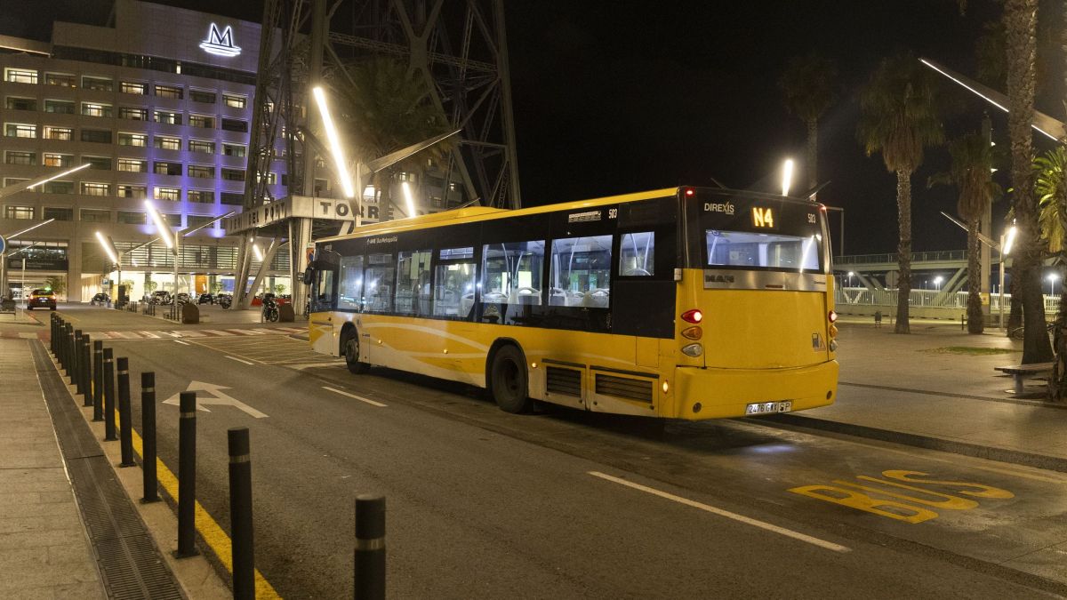 NitBus de l'N24 de l'AMB a BArcelona Oscar Giralt 1