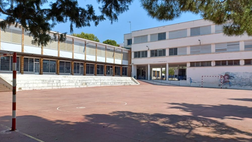 Sitges impulsa escoles més verdes i sostenibles amb actuacions de renaturalització i eficiència energètica 2 Sitges impulsa escoles més verdes i sostenibles amb actuacions de renaturalització i eficiència energètica 2