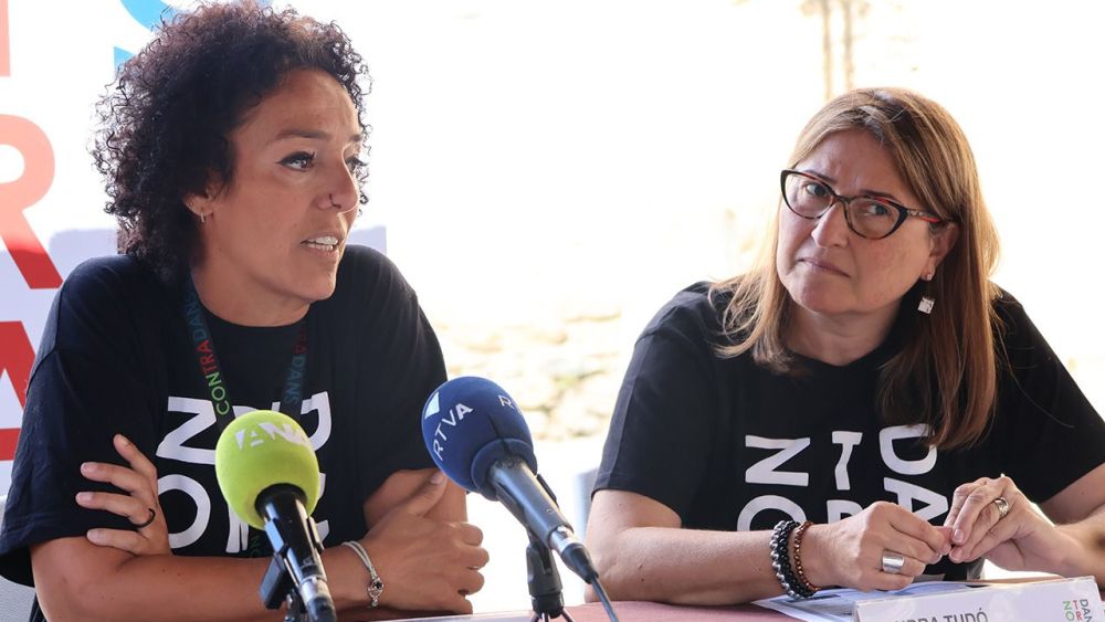 Meritxell Rabadà i Sandra Tudó durant la roda de premsa de presentació de la 5a edició del Contradans Meritxell Rabadà i Sandra Tudó durant la roda de premsa de presentació de la 5a edició del Contradans