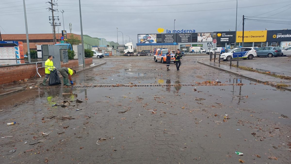 Inundaciones en el polígono Francolí de Tarragona por la fuerte tormenta y lluvias1