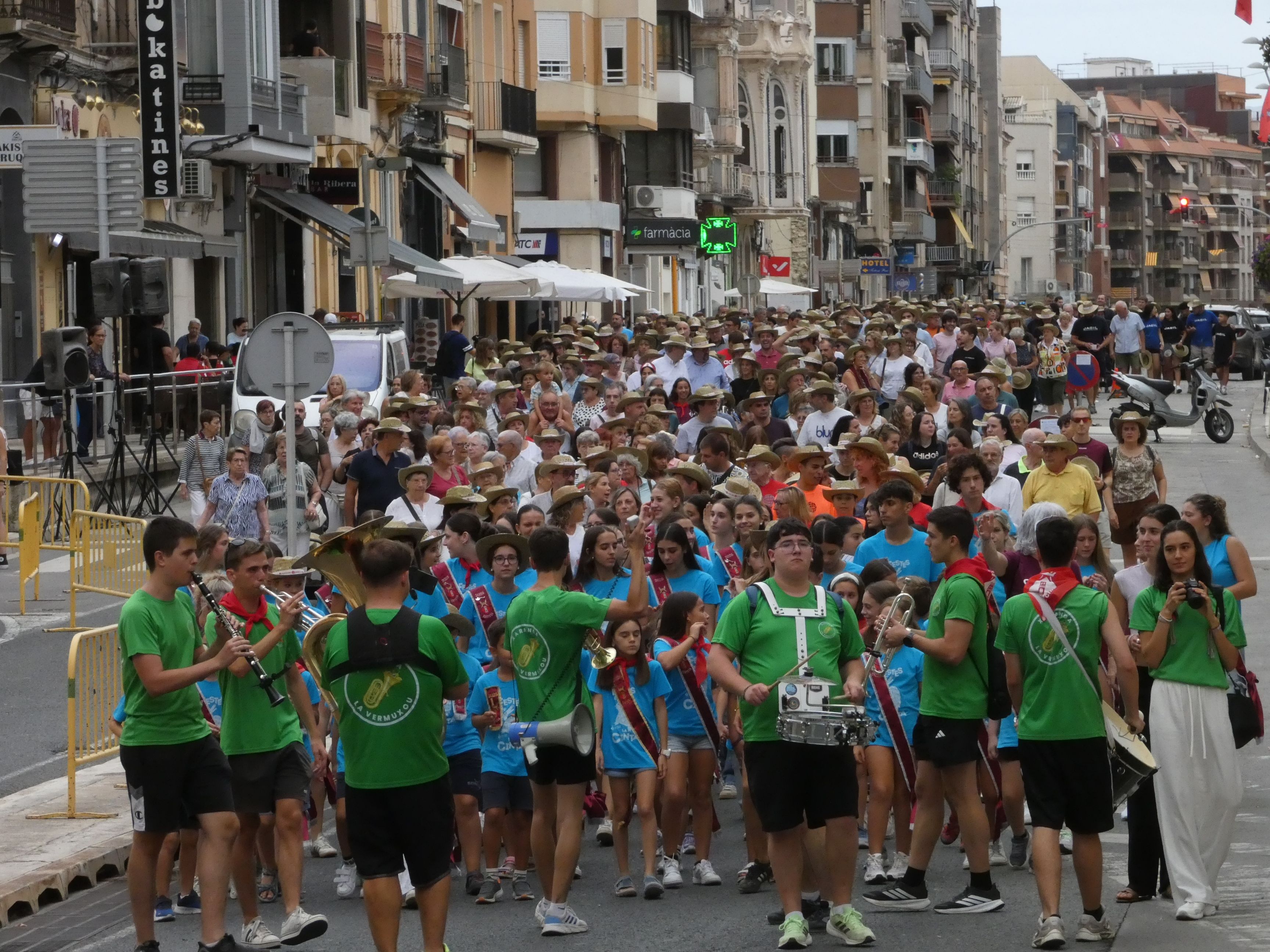 Vista aèria de la caminada contra el càncer. Vista aèria de la caminada contra el càncer.