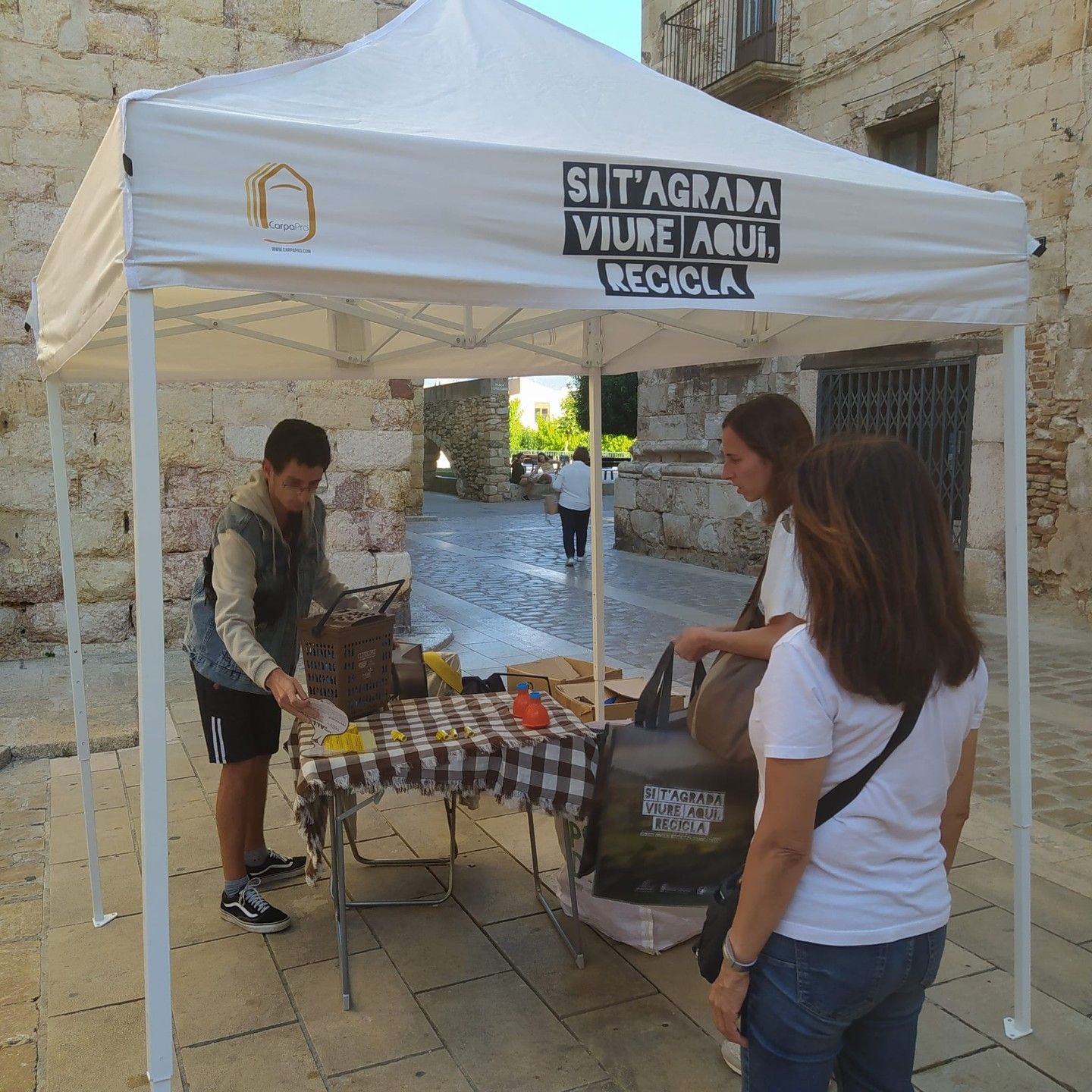 Campanya de reciclatge a la Conca de Barberà Campanya de reciclatge a la Conca de Barberà