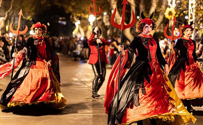 Halloween Birthday Parade a PortAventura World
