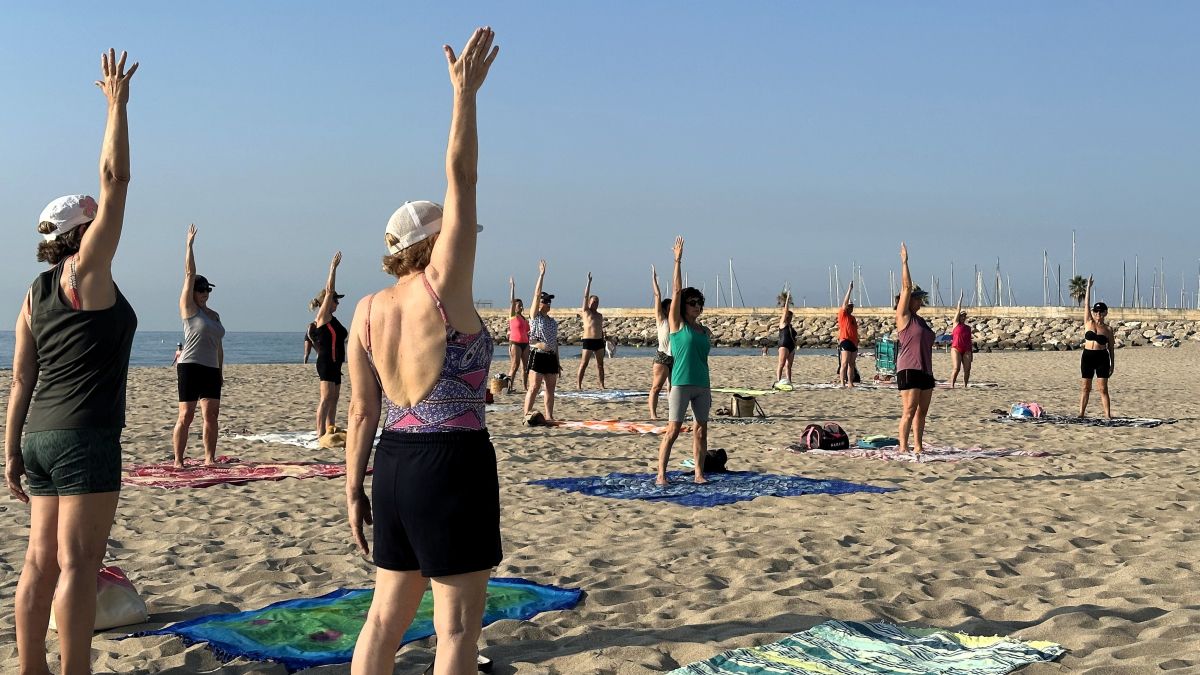 499 Gimnàstica a la platja de la Paella de Torredembarra 2025. 5. Anna F.