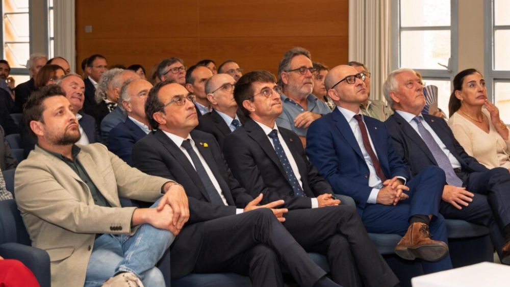 Les autoritats presents a l’acte del 30è aniversari del Consell Social de la URV