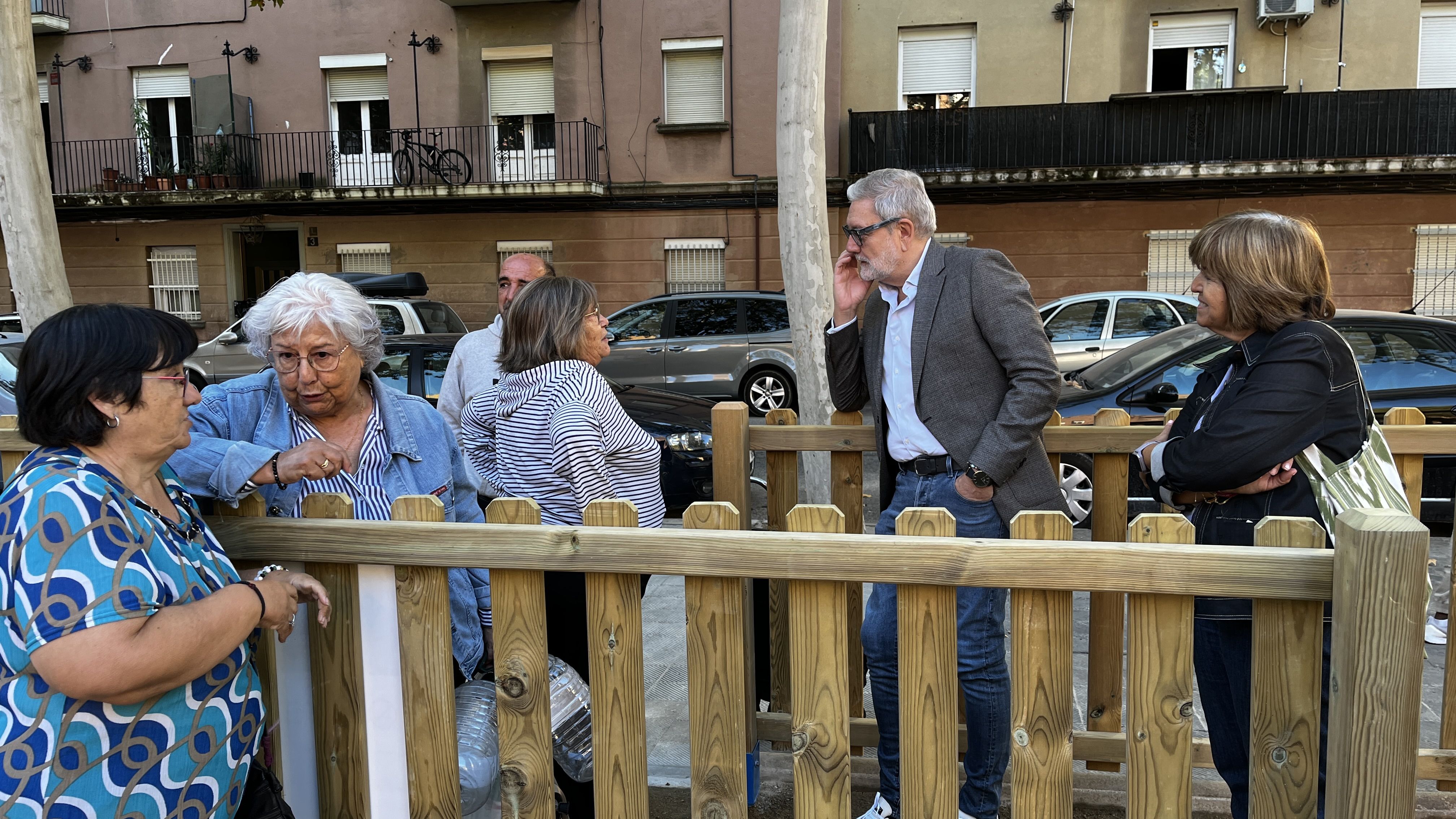 Nous jocs infantils a la plaça de les Cases Regionals, a Balàfia 1 Nous jocs infantils a la plaça de les Cases Regionals, a Balàfia 1