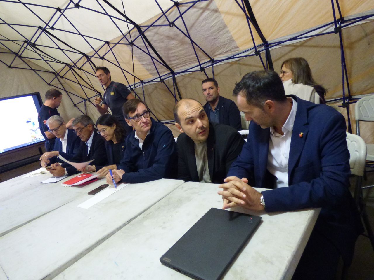 El president de la Generalitat, Salvador Illa, al centre de comandament del CECAT a les Terres de l'Ebre 3