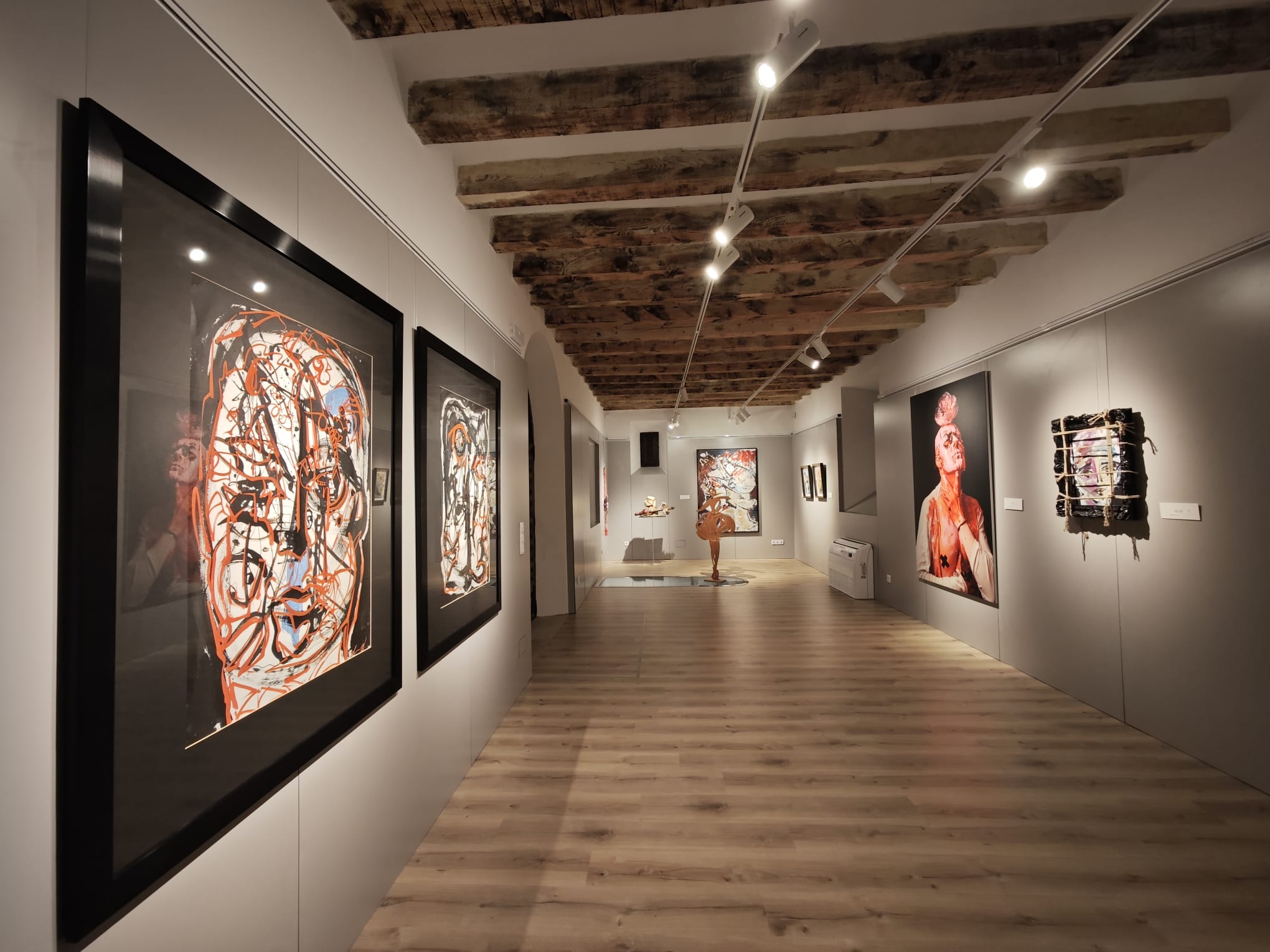 David Callau inaugura l'exposició 'Retaules' a Salou 2
