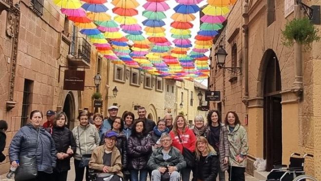 “Activa’t, tu pots”, un projecte per promoure l’autonomia i la inclusió social a Vilafranca del Penedès 1 “Activa’t, tu pots”, un projecte per promoure l’autonomia i la inclusió social a Vilafranca del Penedès 1