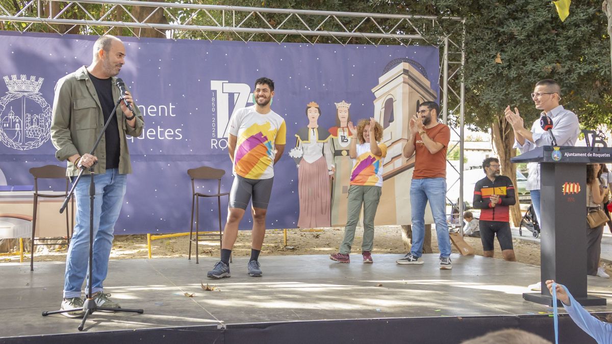 Roquetes celebra un acto de reconocimiento a Pau Hidalgo por su recaudación de fondos para el Proyecto Emma dando la vuelta al mundo 4 Roquetes celebra un acto de reconocimiento a Pau Hidalgo por su recaudación de fondos para el Proyecto Emma dando la vuelta al mundo 4