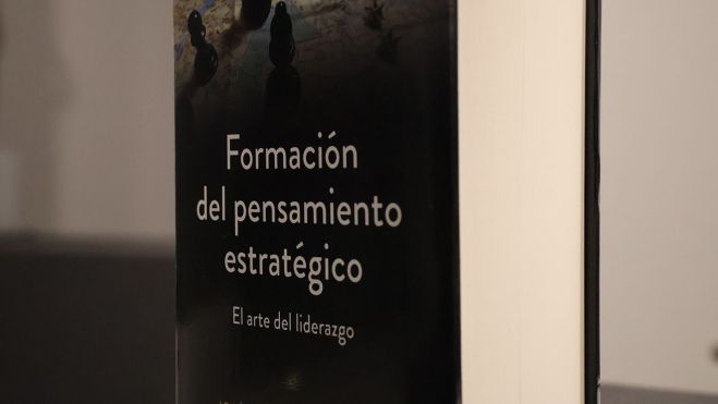 El llibre 'Formación del pensamiento estratégico'. El llibre 'Formación del pensamiento estratégico'.