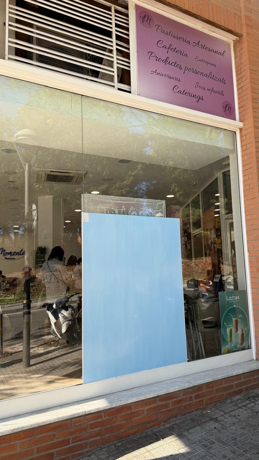 Cafeteria Moments de la Vall de l'Arrabassada de Tarragona després del robatori