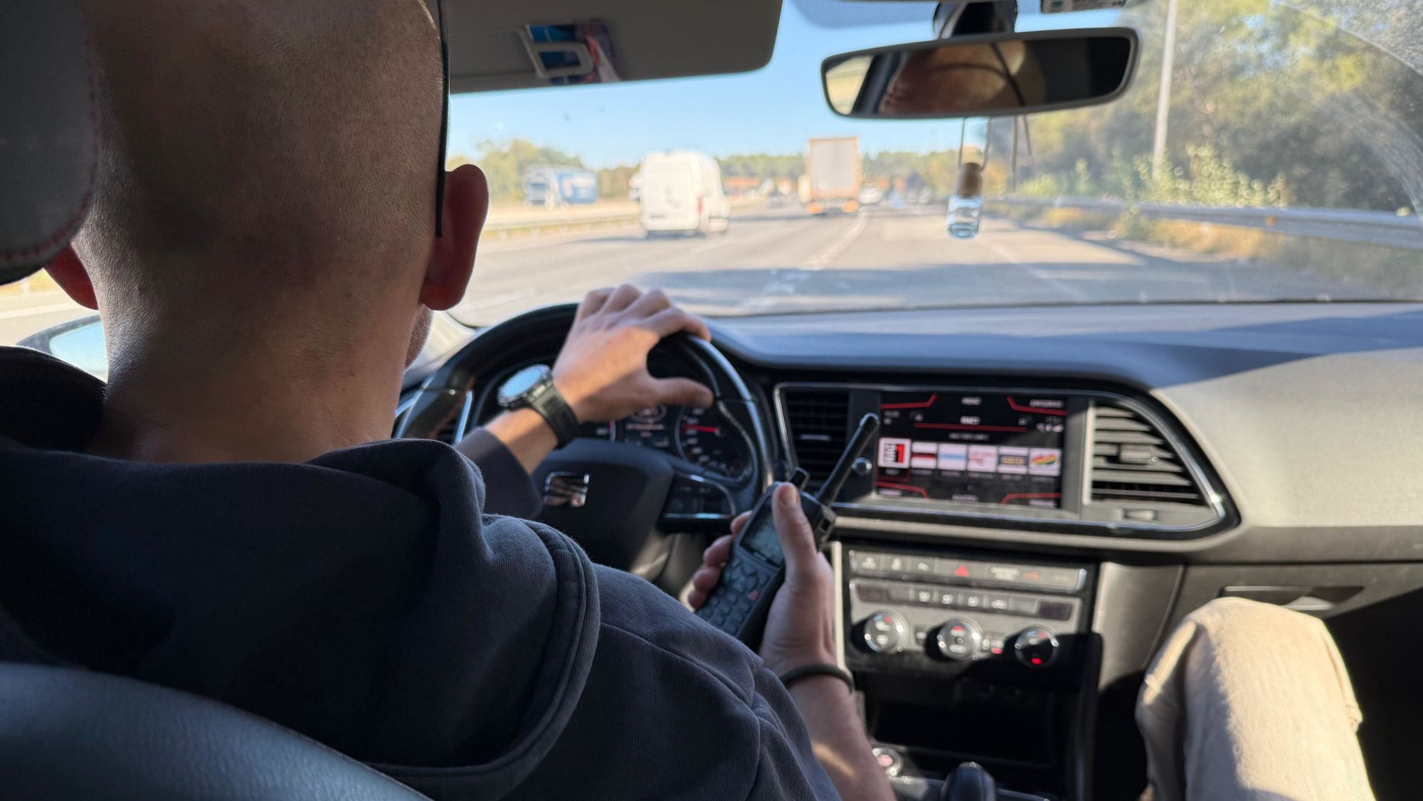 Un instant del patrullatge per l'AP 7 dels agents de la UOM