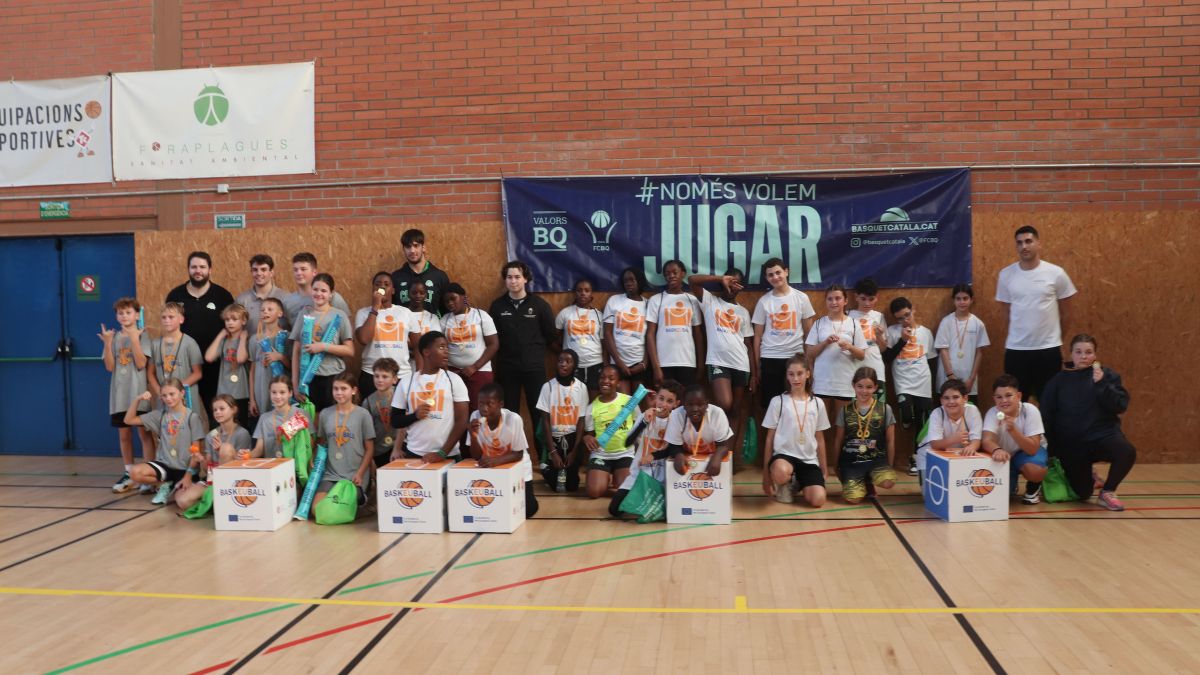 La cloenda del projecte BaskEUball de la UdG reuneix infants de tres països 1