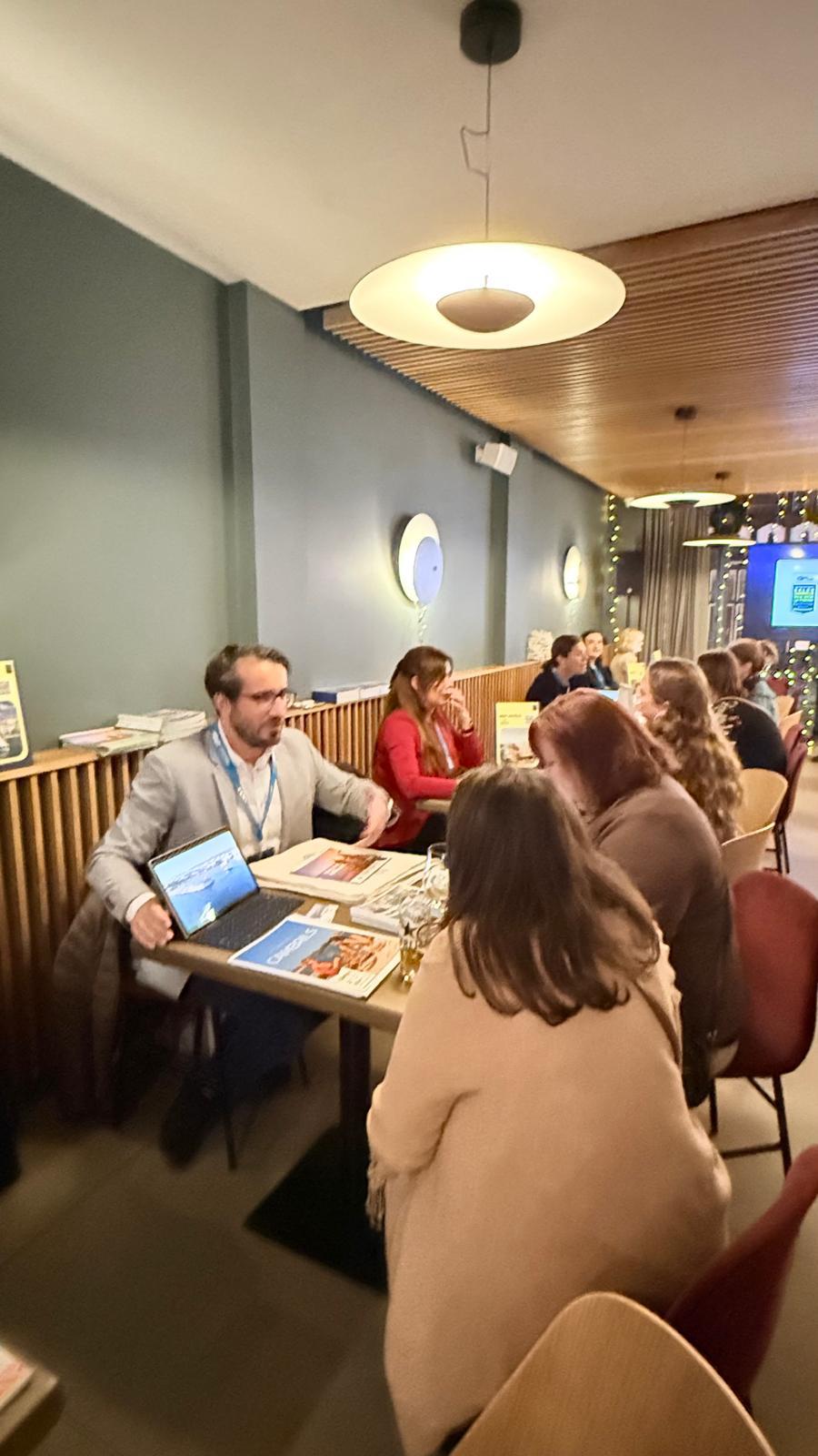 Cambrils reforça el seu posicionament al Regne Unit en un workshop a Manchester 2