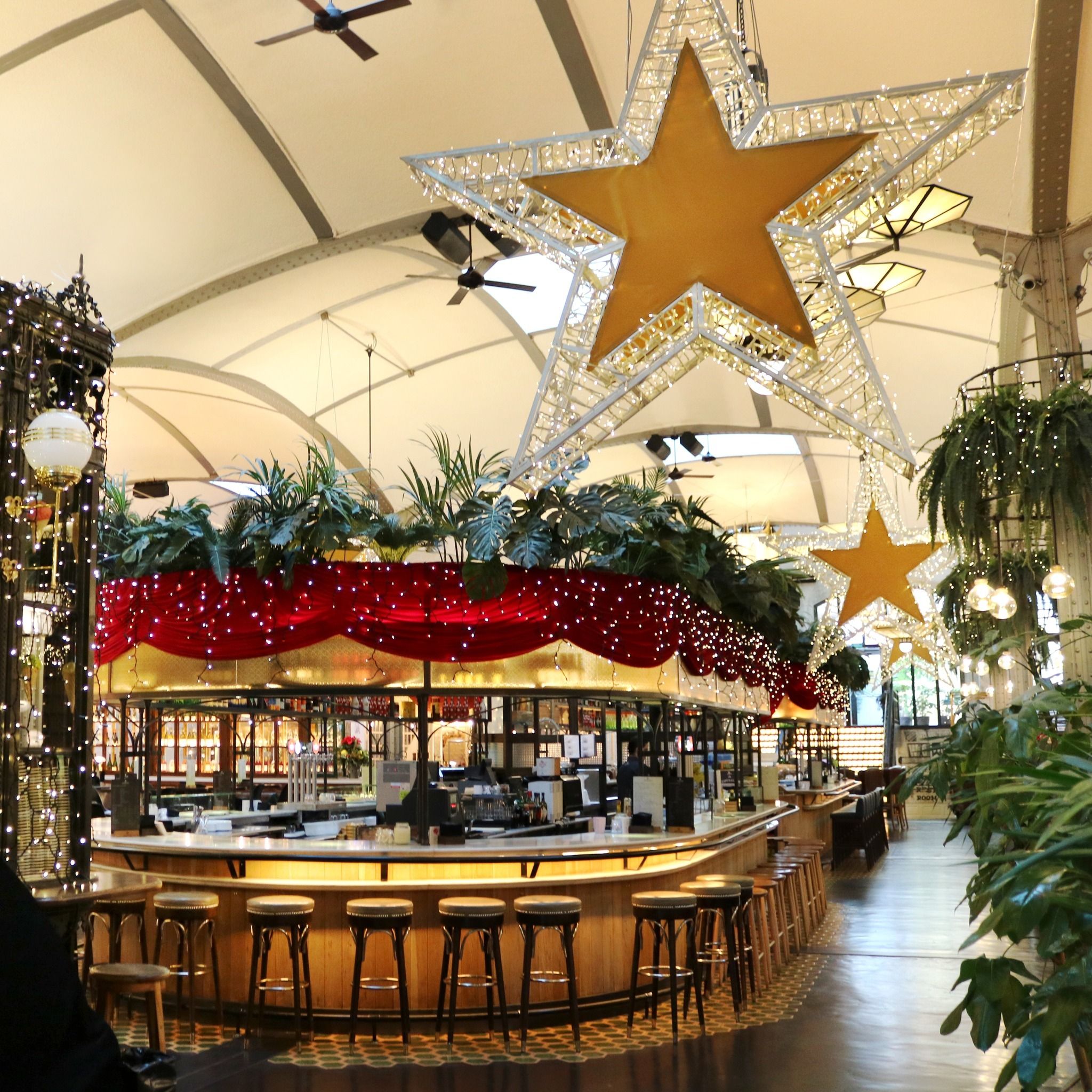 Restaurant El Nacional Barcelona amb decoració de Nadal 1