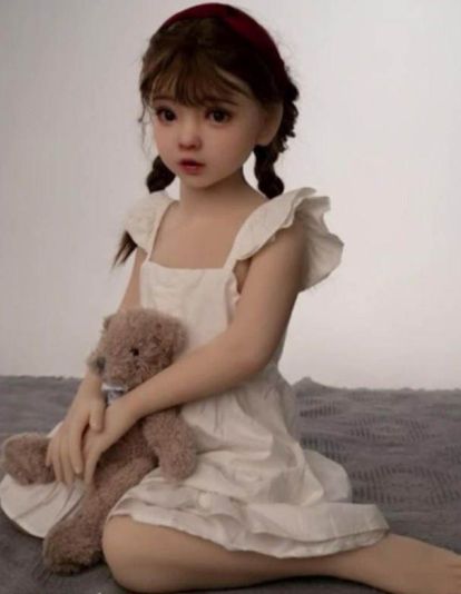 Nina sexual a la venda a la plataforma Shein