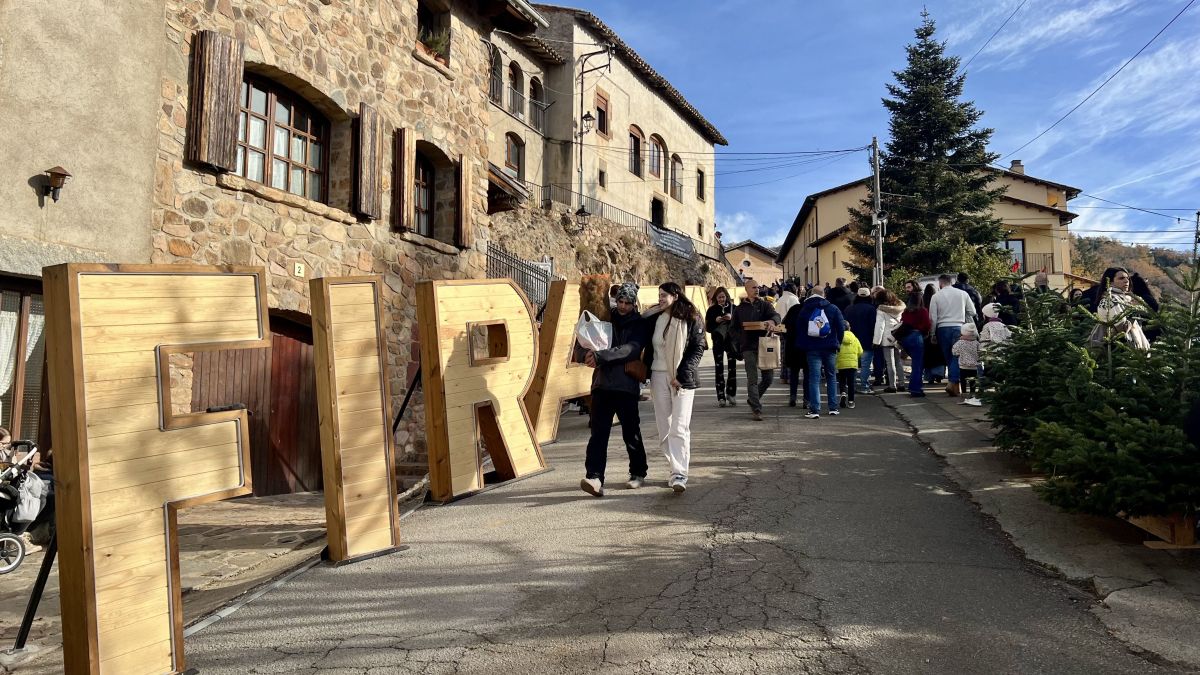 Lletres de benvinguda a la Fira de l'Avet d'Espinelves.