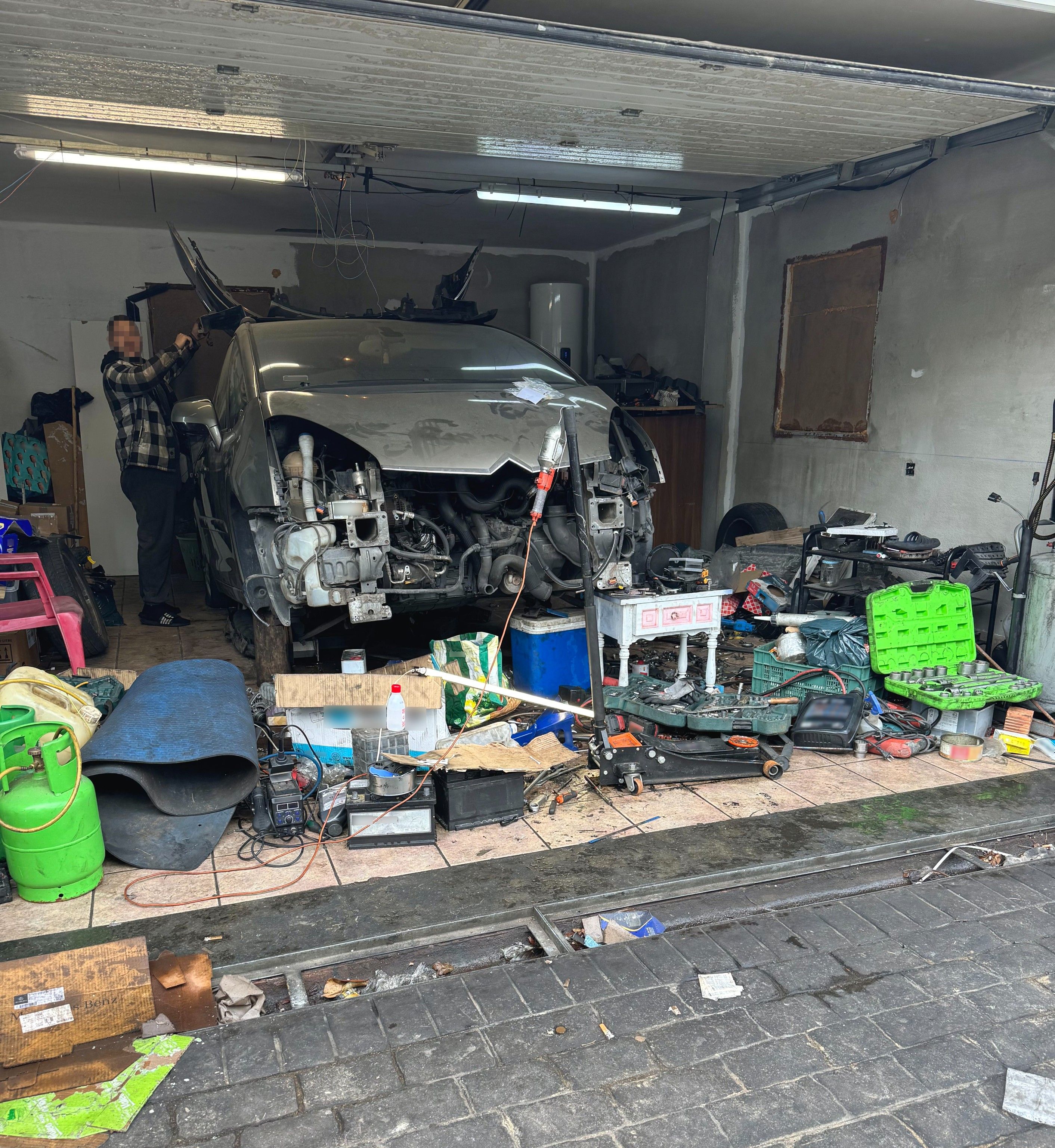 tallers clandestins calafell