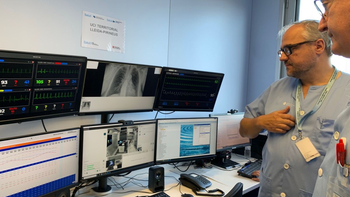 Pantalles per fer el seguiment del projecte Tele UCI a l'Hospital Arnau de Vilanova de Lleida