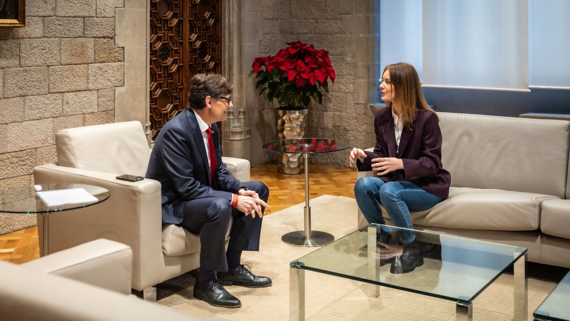 El president de la Generalitat, Salvador Illa, es reuneix amb la presidenta dels Comuns al Parlament, Jéssica Albiach, després de l'acord per a un nou model de finançament (2)