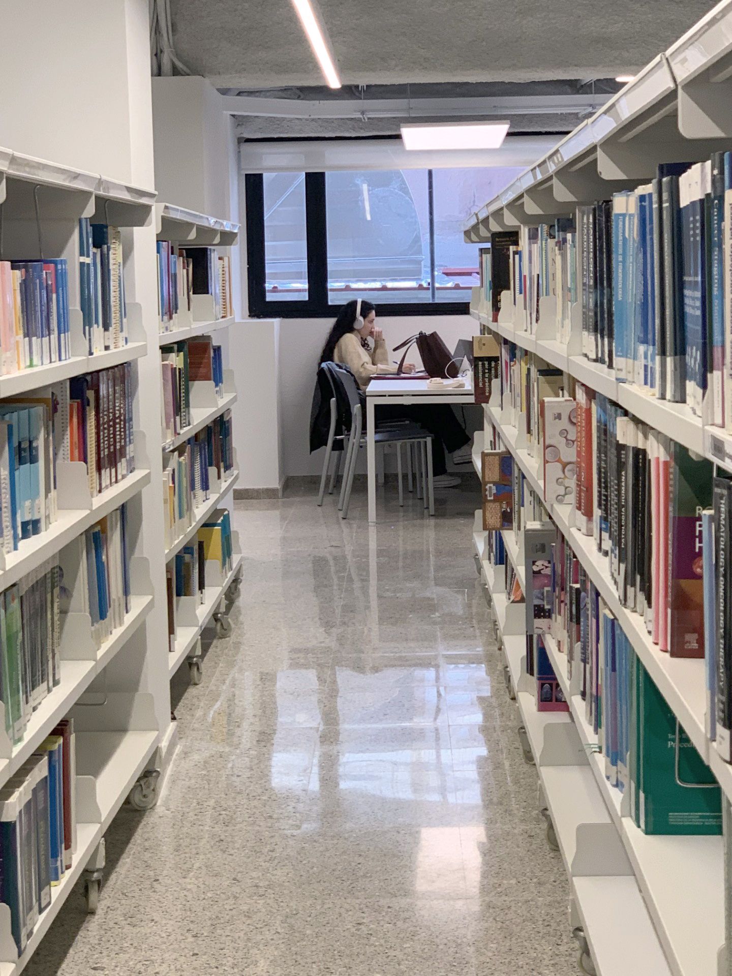 La Universitat de Girona estrena la nova Biblioteca del campus Salut 2