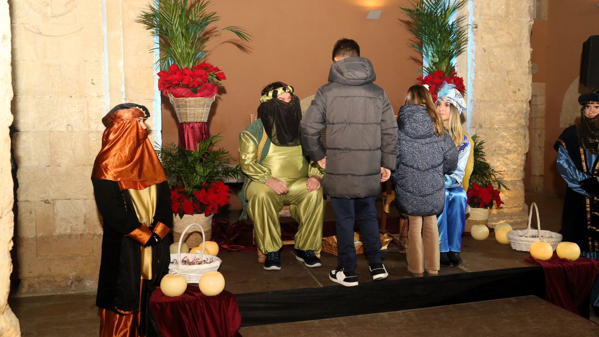 Patges reials a Torredembarra. foto Ladan Loukzadeh   Aj. Torredembarra