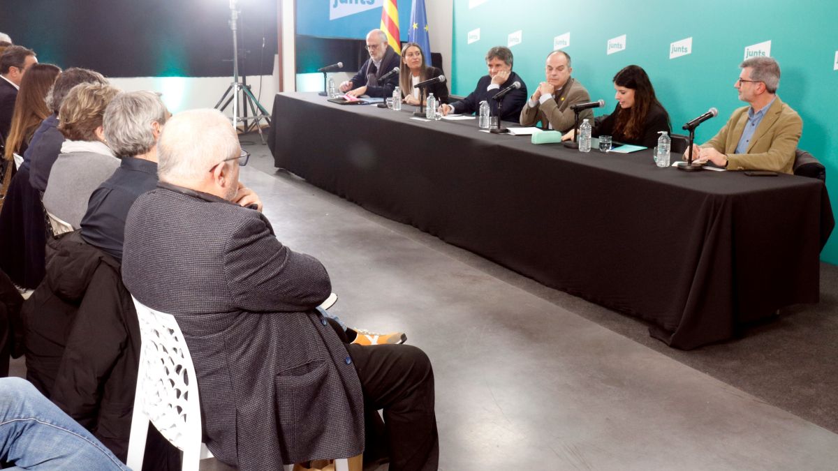 La reunió de la direcció nacional de Junts a Perpinyà, presidida per Carles Puigdemont