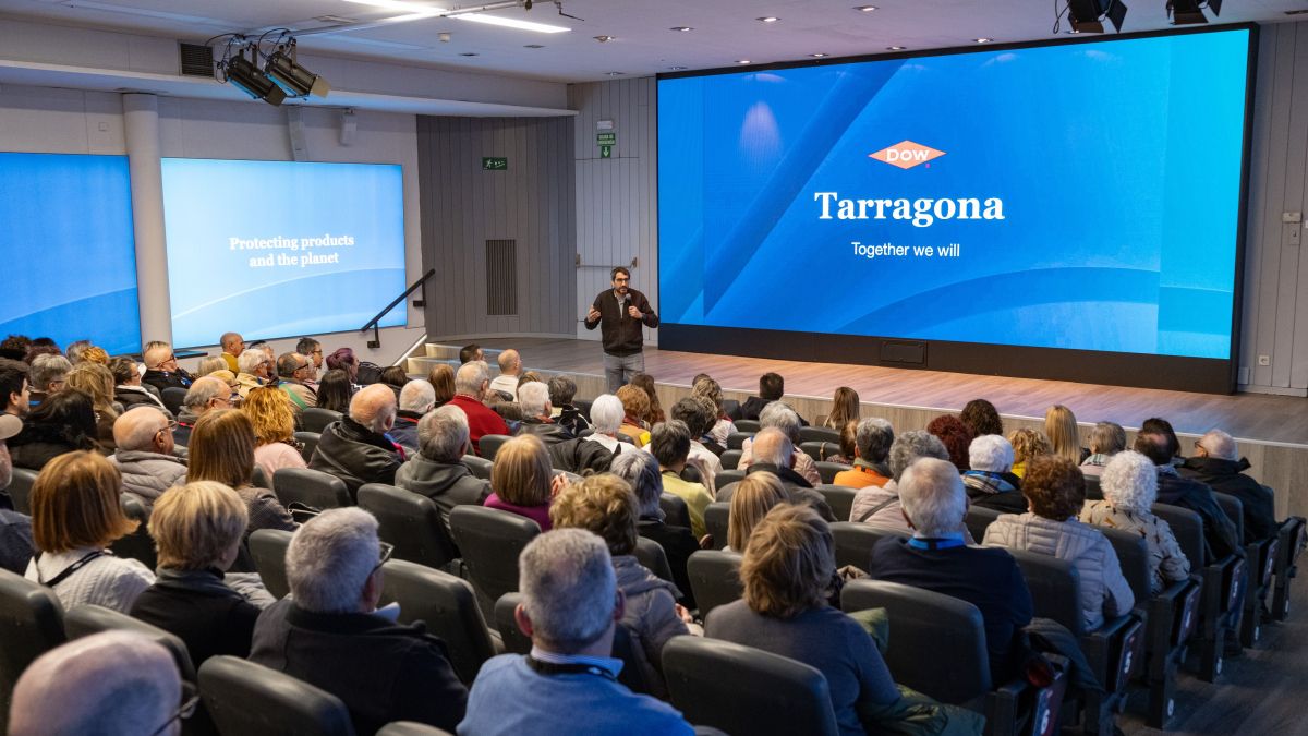 La Pobla de Mafumet manté la tradició de la visita a Dow amb la plantació d’un lledoner 2