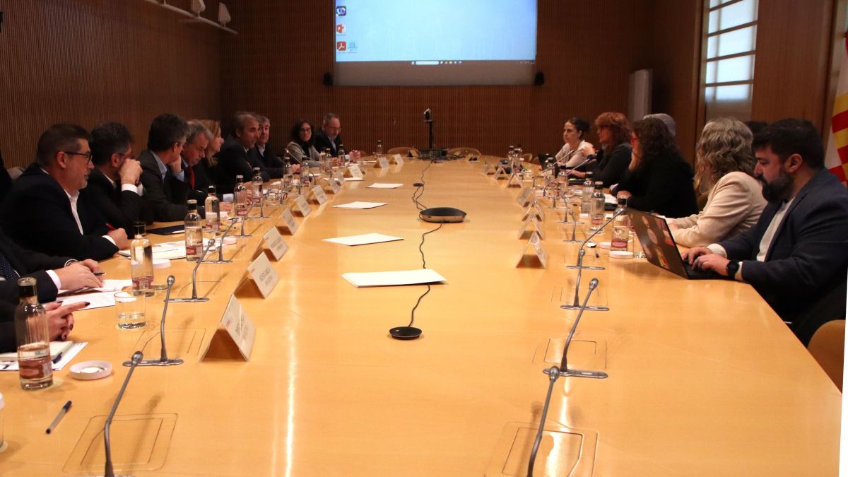 Reunió del govern municipal amb les empreses subministradores de serveis