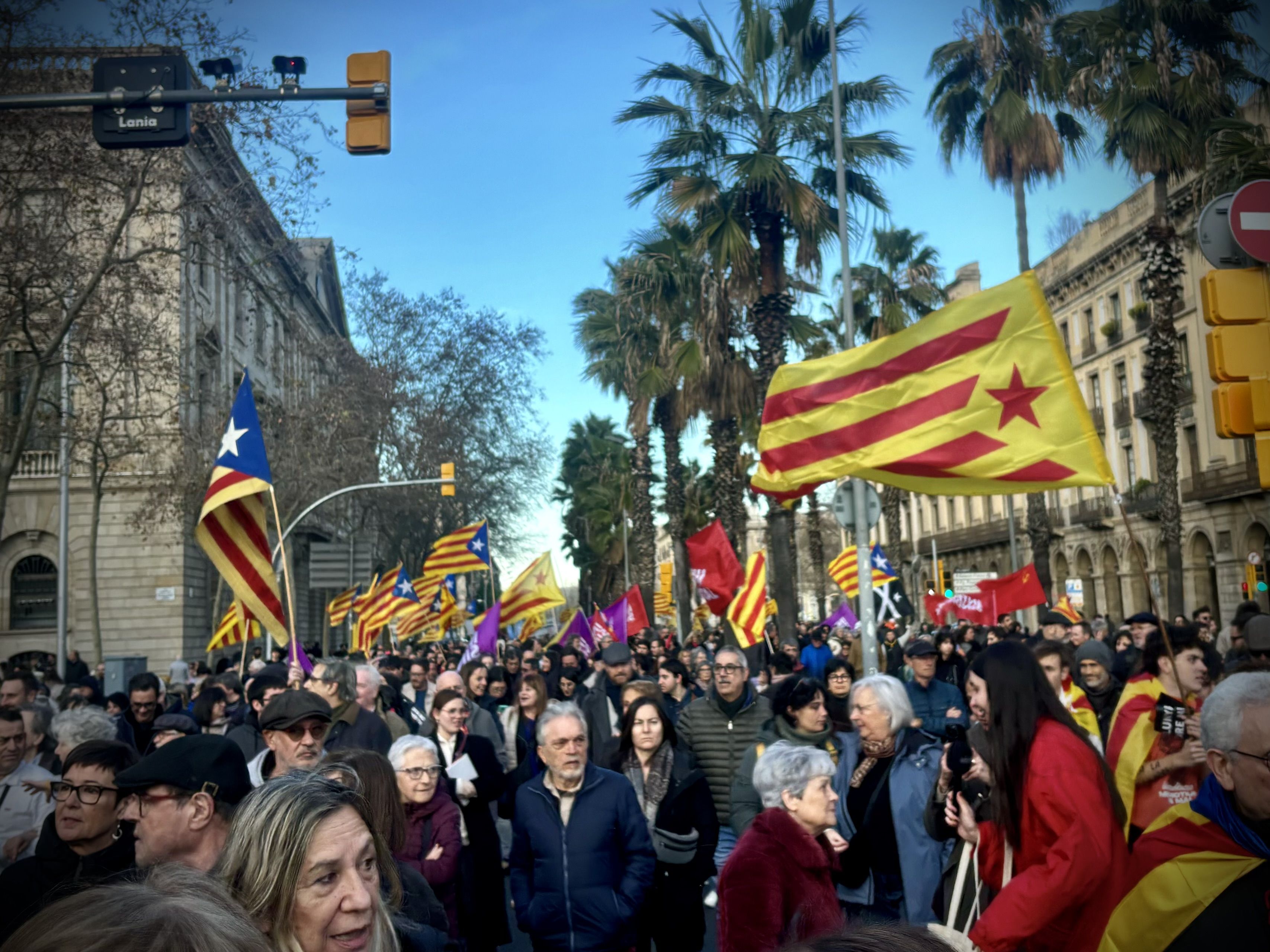 manifestació trens barcelona independentista