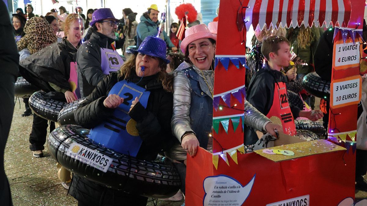 La comparsa 'Kanixocs' del Carnaval d'Andorra la Vella i Escaldes Engordany