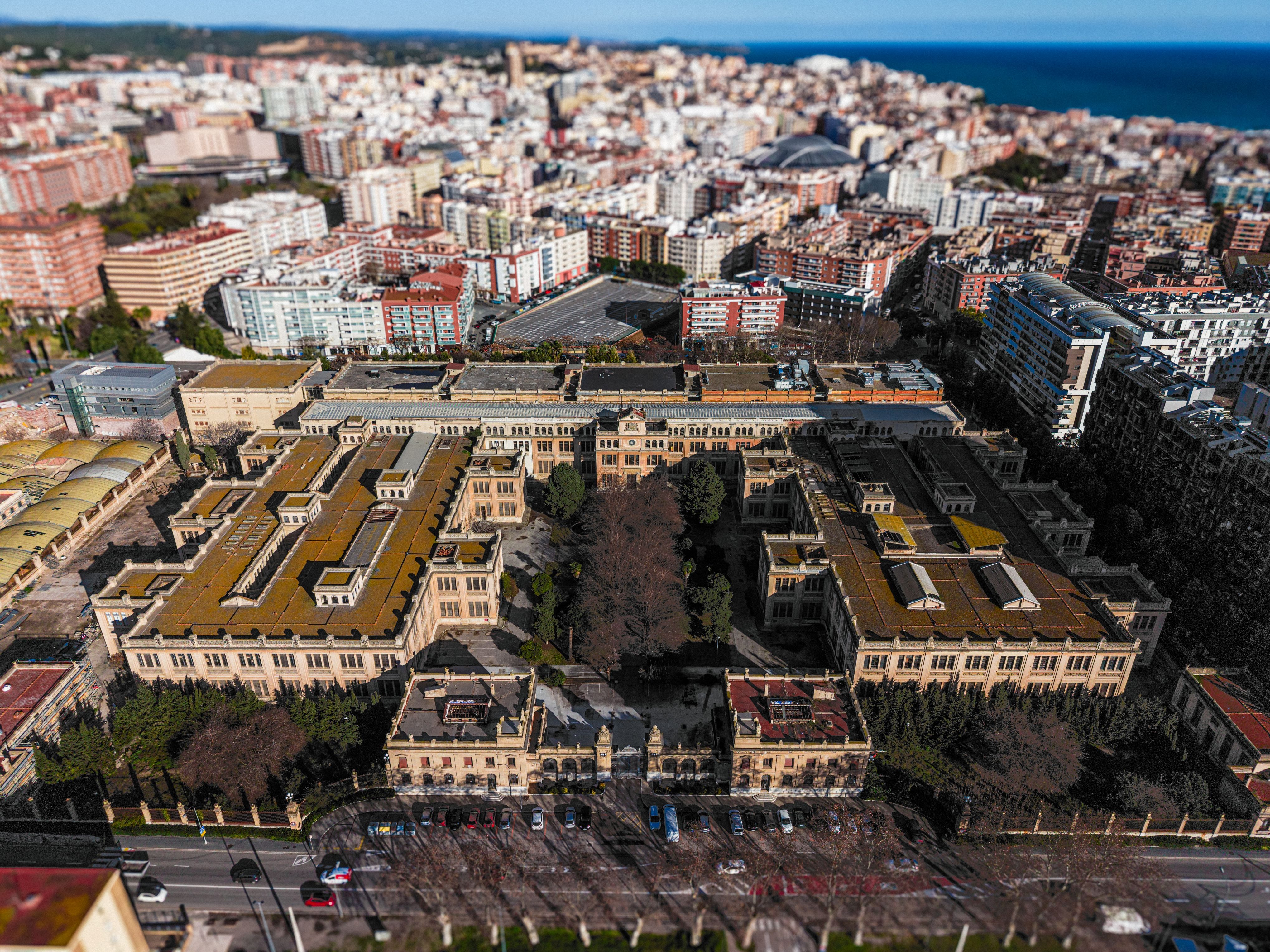 Llum verda per la nova Biblioteca Estatal de Tarragona: tres plantes i 10.000 m² a la Tabacalera | FOTO: Marc Colilla / Ajuntament de Tarragona Llum verda per la nova Biblioteca Estatal de Tarragona: tres plantes i 10.000 m² a la Tabacalera | FOTO: Marc Colilla / Ajuntament de Tarragona