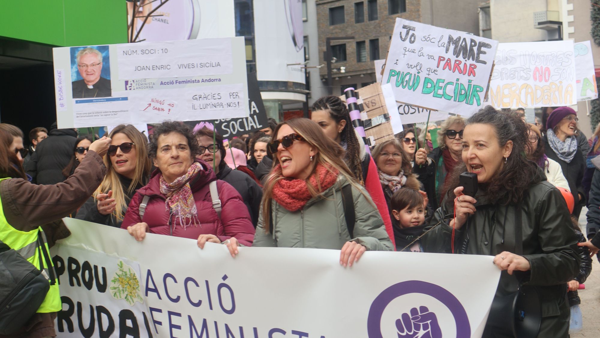 Prop de 200 persones reclamen el dret a l’avortament a Andorra pel 8 M 1