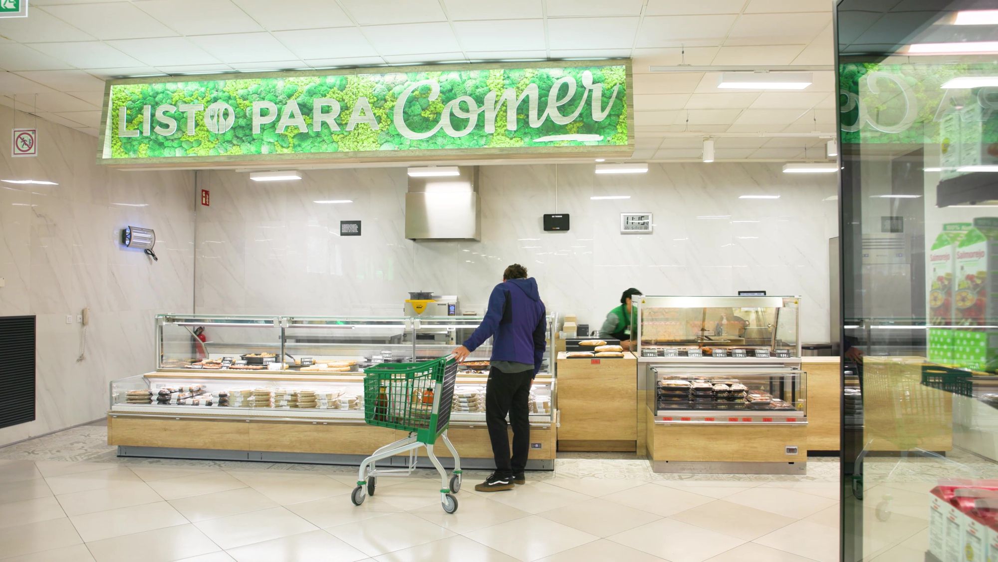 Secció A punt per a menjar de Mercadona