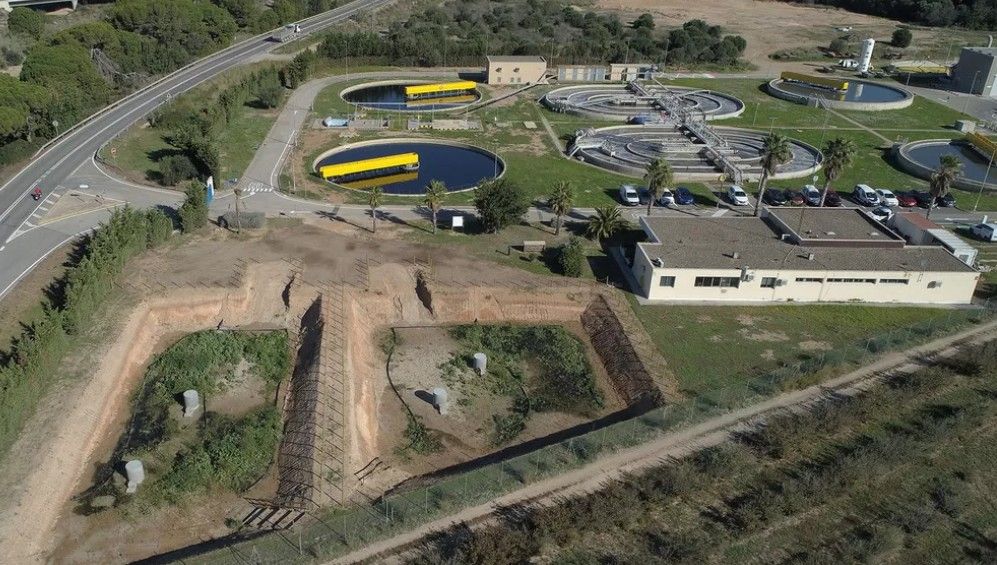 Imatge aèria de la depuradora de Cambrils i les basses del projecte LIFE REMAR