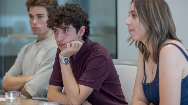 Alumnes becats a la segona edició de les Beques Joves Talents de Veolia, al curs 2025 26.