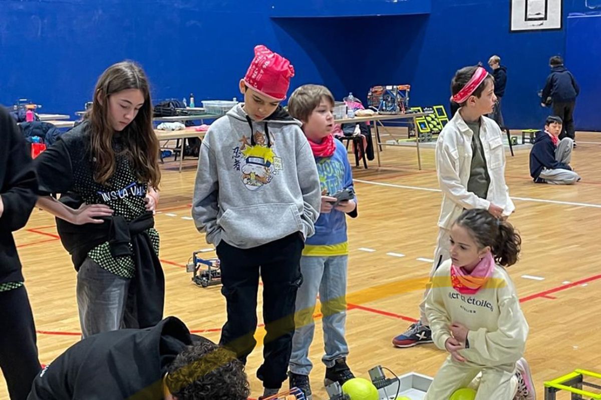 Participants a la 3a edició del European Open Andorra de robòtica