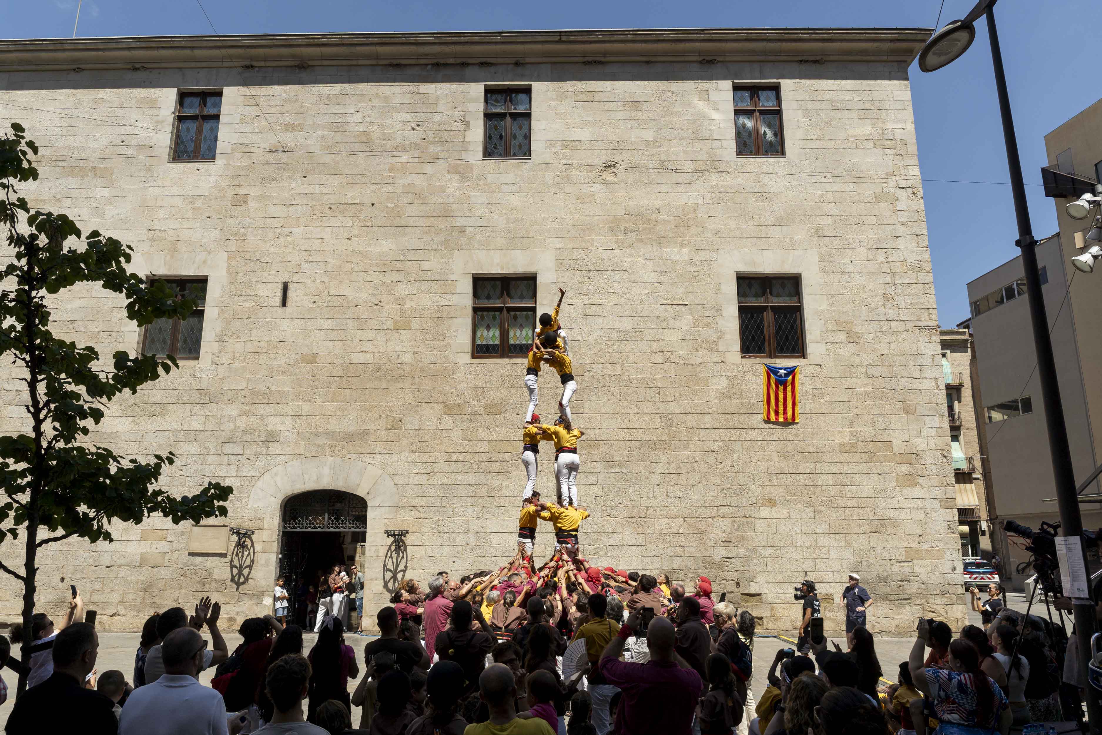 Imagen de la primera Diada Castellera de las Tierras de Lleida, celebrada el 13 de julio de 2025, durante la Fiesta Mayor del IEI.