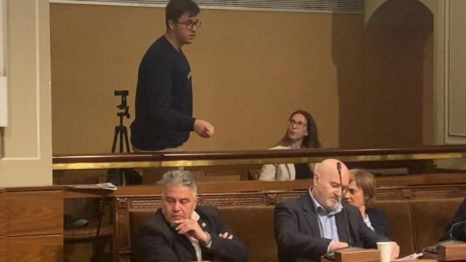 Paul Daniel Axinte de Vox Salou al Ple de Tarragona