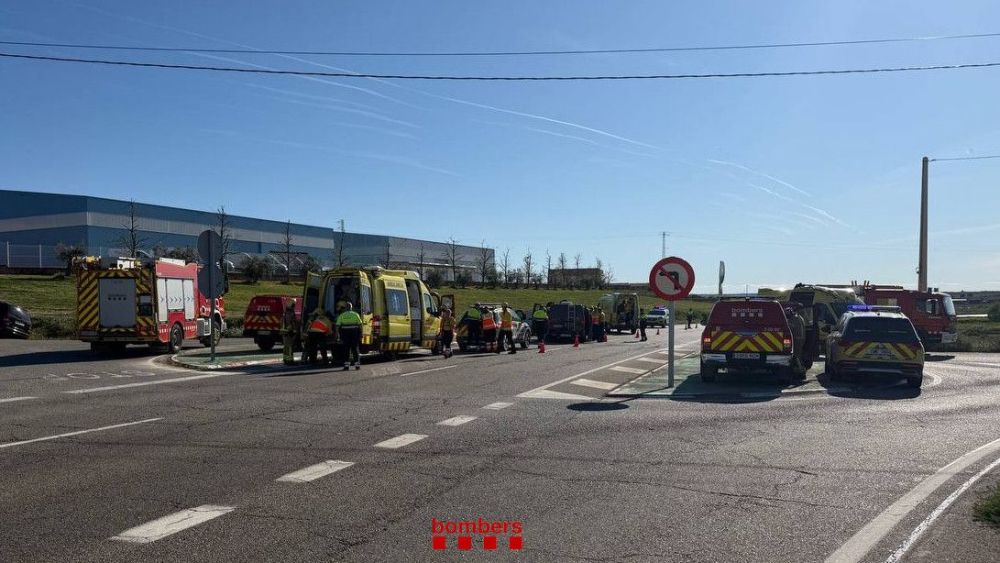Accident entre un cotxe i una furgoneta a Llardecans, al Segrià