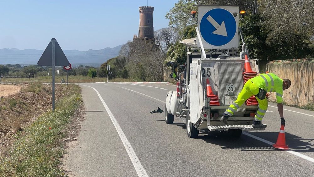 Treballs de la Diputació a la carretera T 314 entre Cambrils i Reus