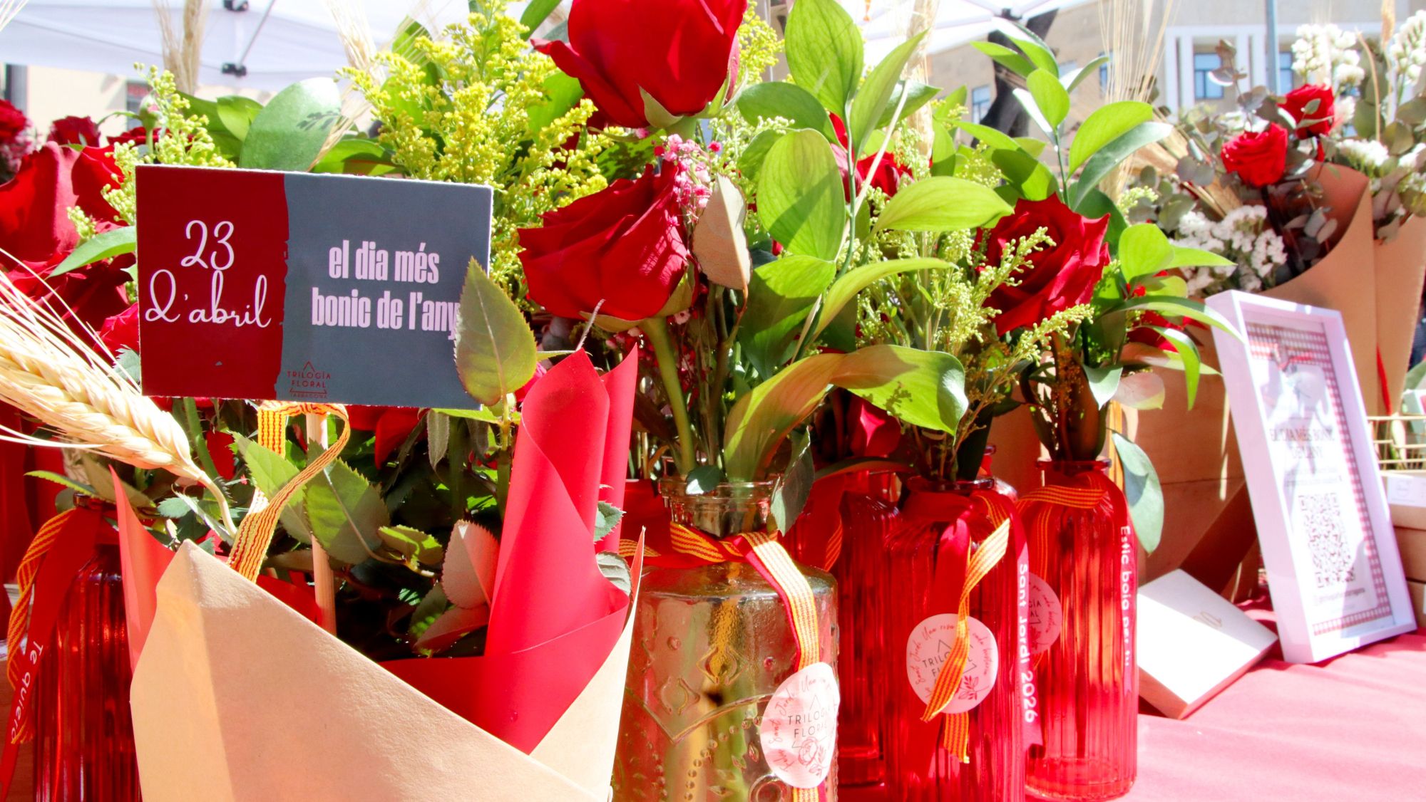 Roses en una parada de la Rambla Nova de Tarragona aquest Sant Jordi