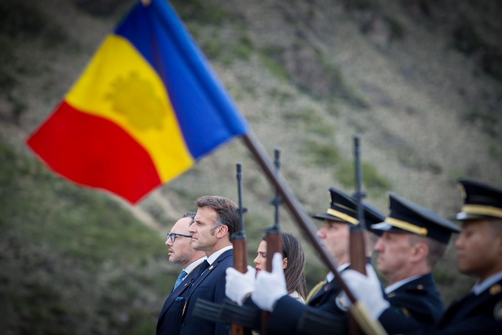 Llegada del Copríncipe Macron al Pas de la Casa. Servicio Fotográfico de Gobierno