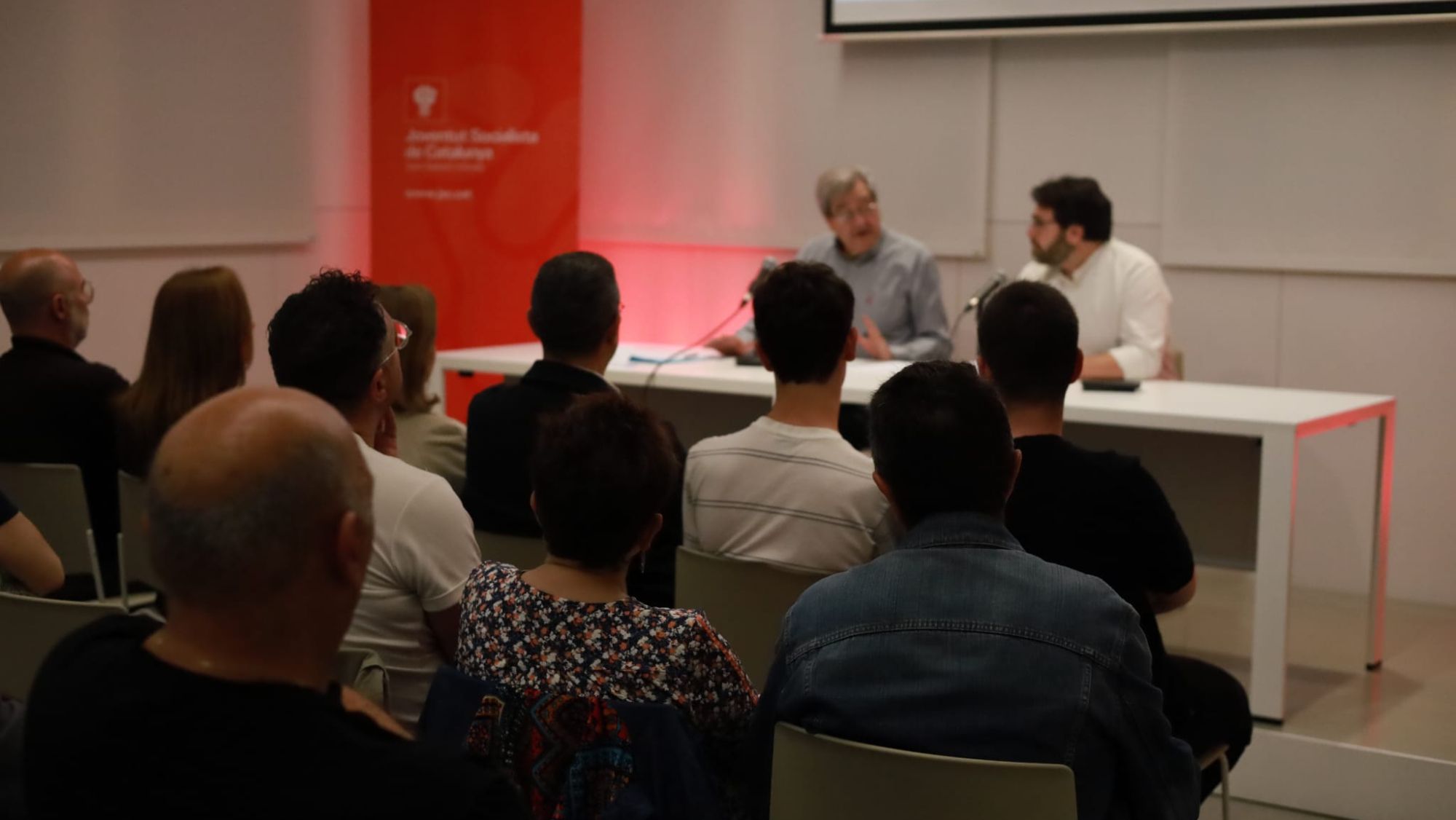 Els socialistes de Sant Sadurní impulsen un debat sobre el valor de la democràcia 2